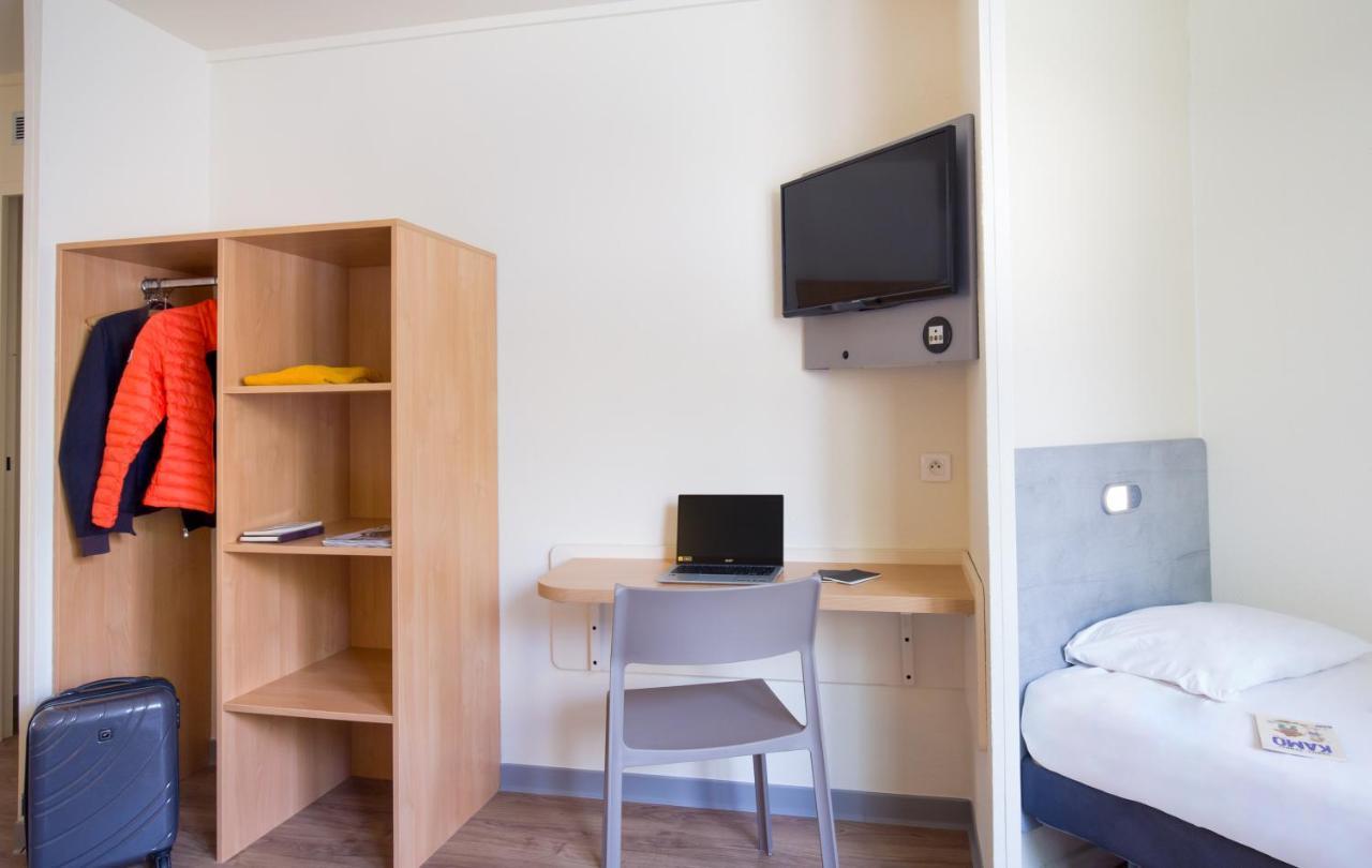 ibis budget Aubagne Paluds Agora Bagian luar foto