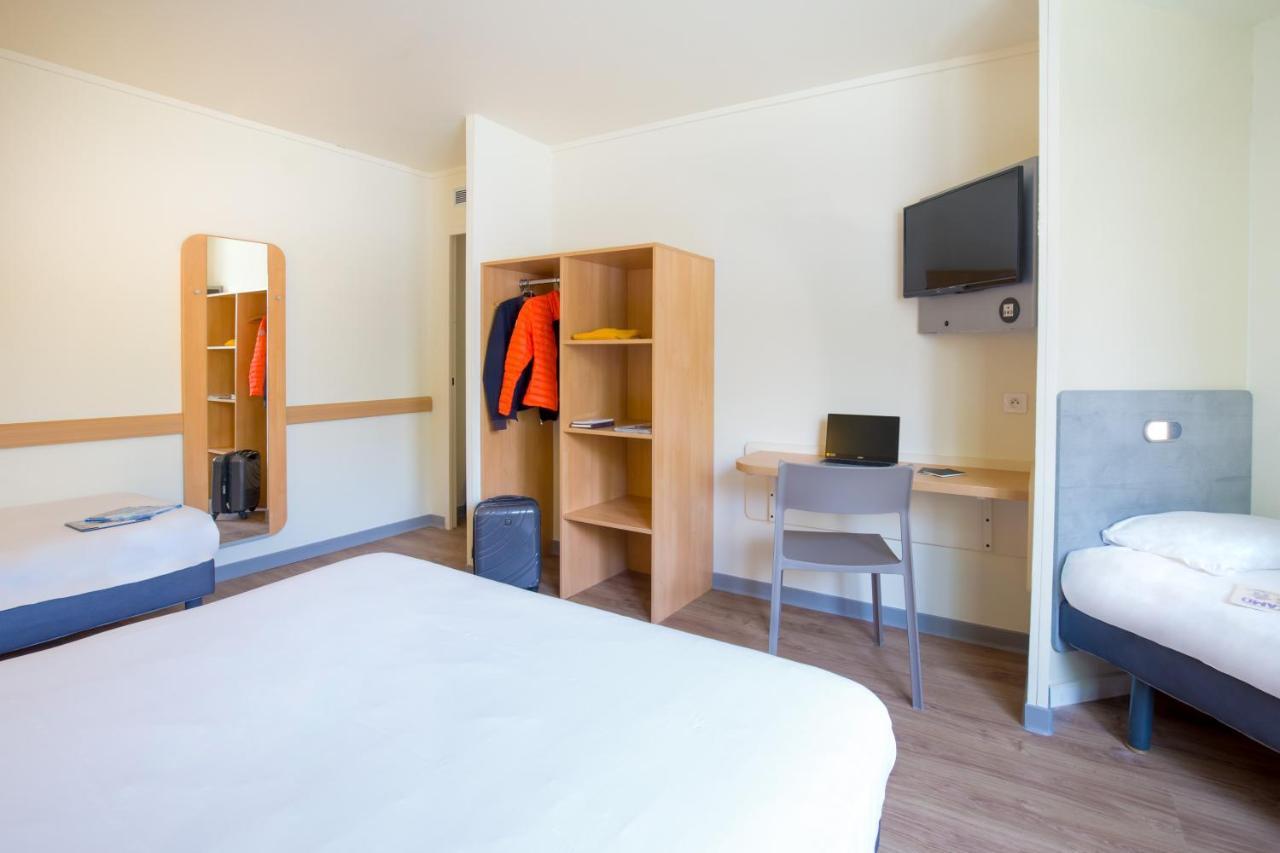 ibis budget Aubagne Paluds Agora Bagian luar foto