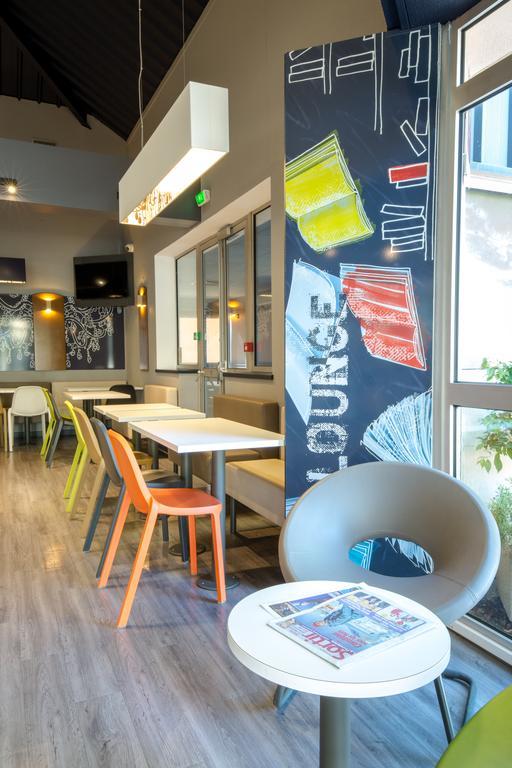 ibis budget Aubagne Paluds Agora Bagian luar foto