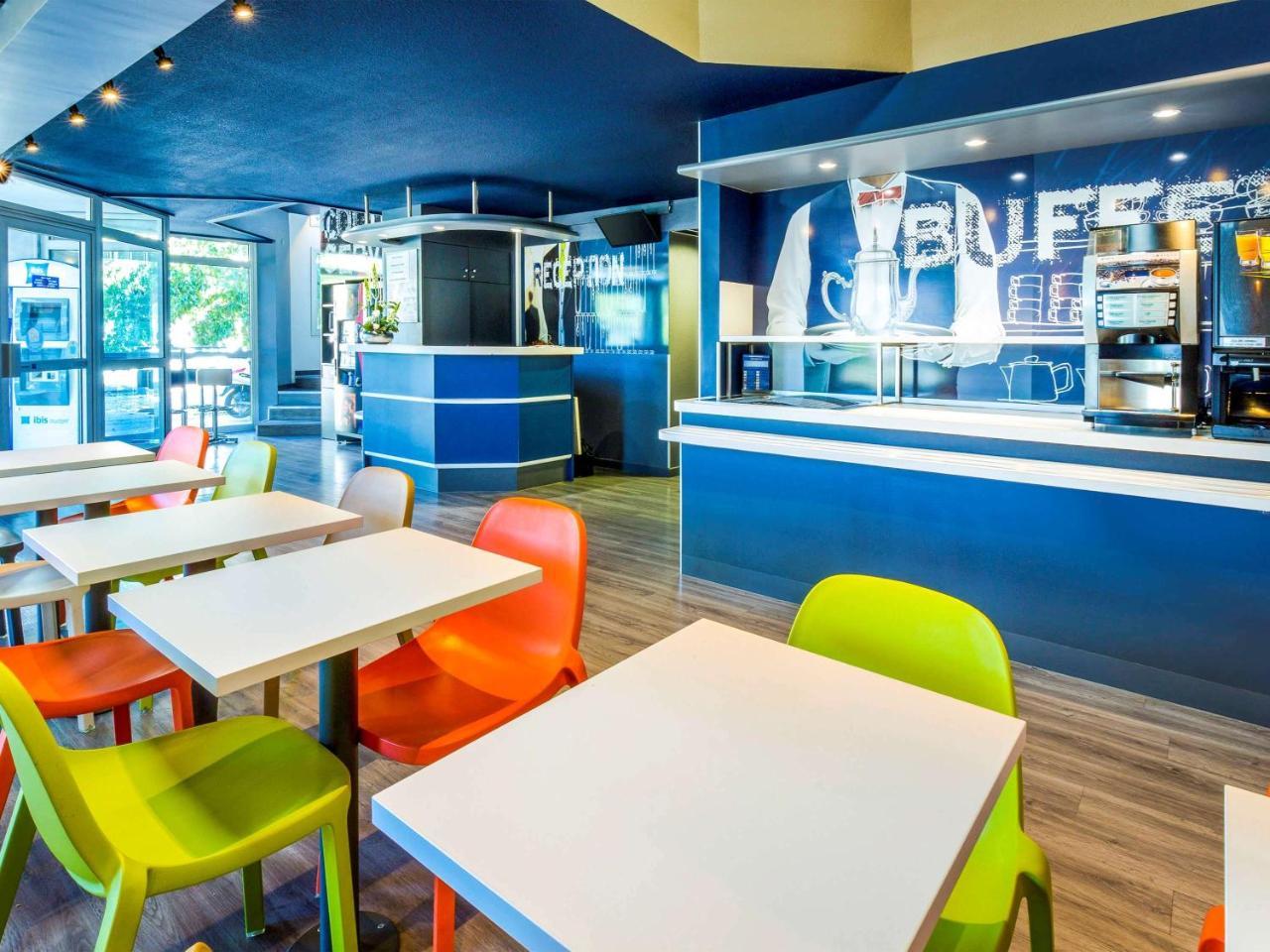 ibis budget Aubagne Paluds Agora Bagian luar foto