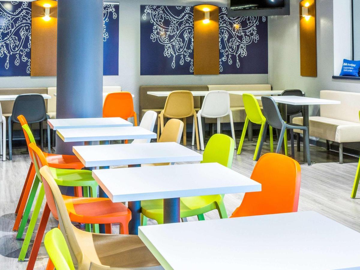 ibis budget Aubagne Paluds Agora Bagian luar foto